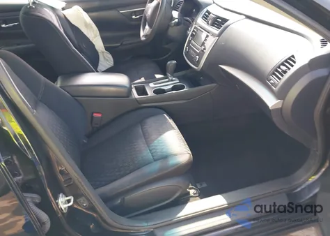 2017 Nissan Altima 2.5 S z USA, uszkodzony, nr VIN 1N4AL3AP8HC280145